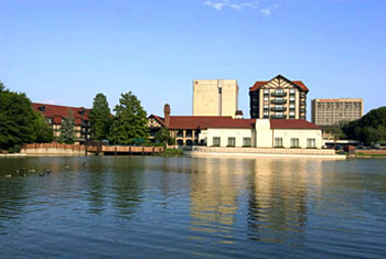 Westport Chalet lakeside